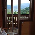 вище за хмари * ヴェルホヴィナ